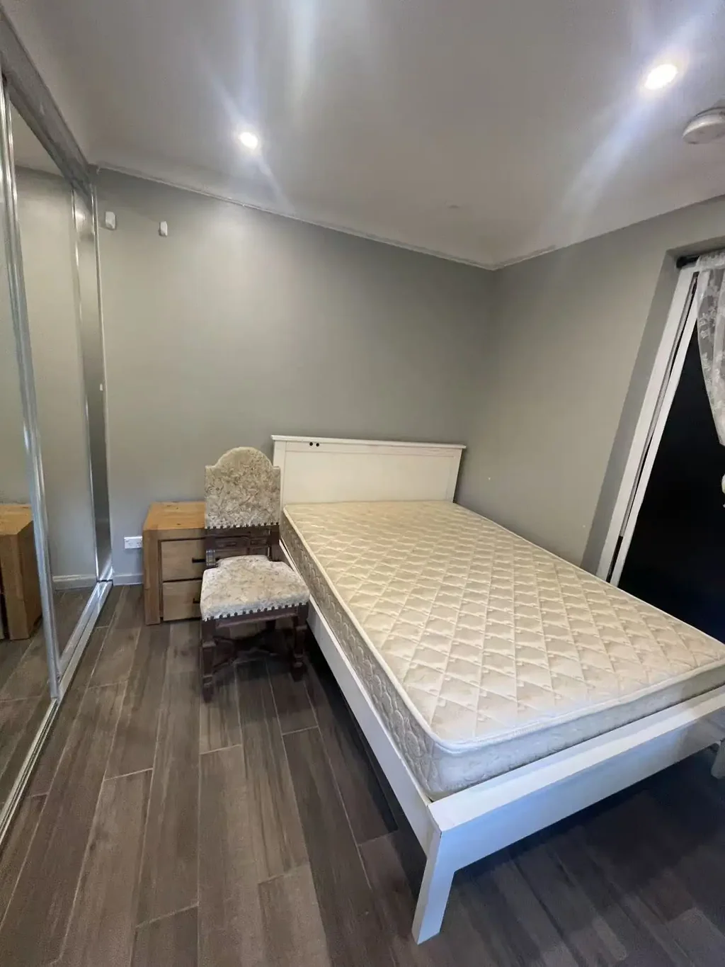 Absolute Premier Location Studio Apartment