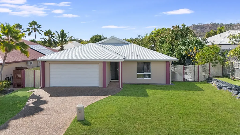 Mount Louisa 4Kwarto Space, Side Access & 708sqm of Opportunity
