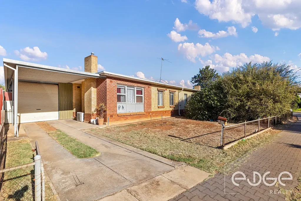 Elizabeth Downs 3Moenga First Home or Investment Gem!
