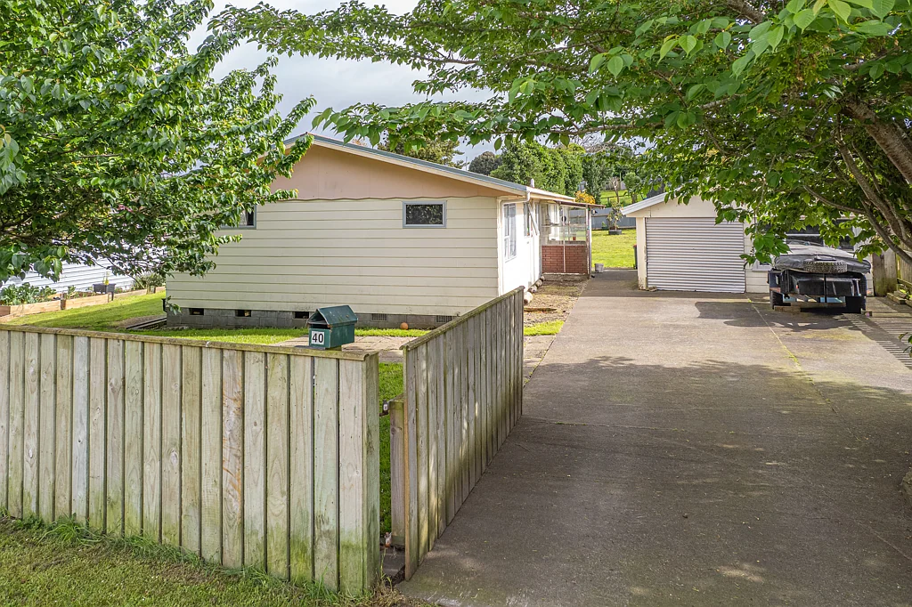 Waverley 3房  A solid home with room to add value