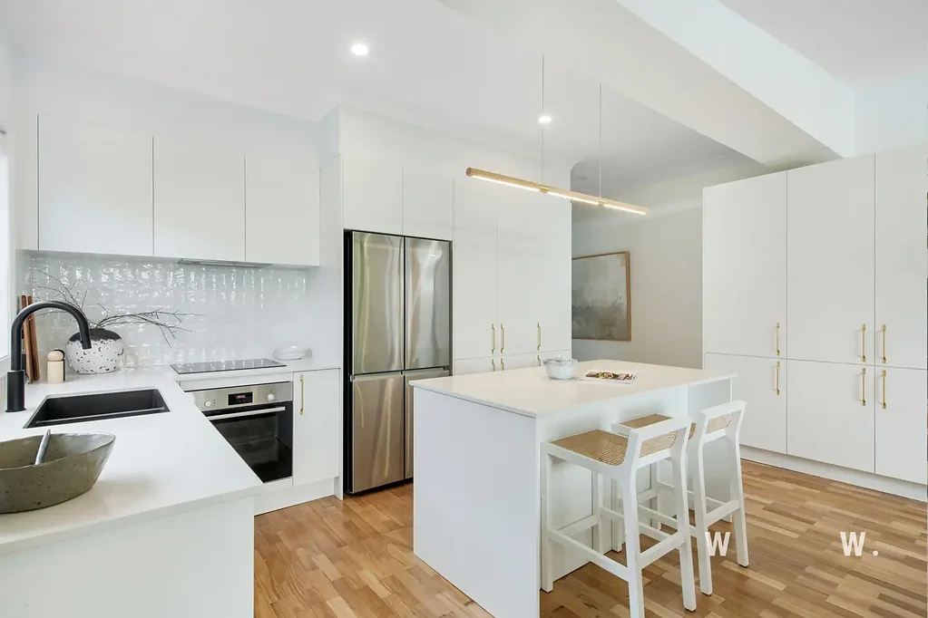 Russell Lea 3Phòng ngủ Classic Charm Meets Modern Family Living