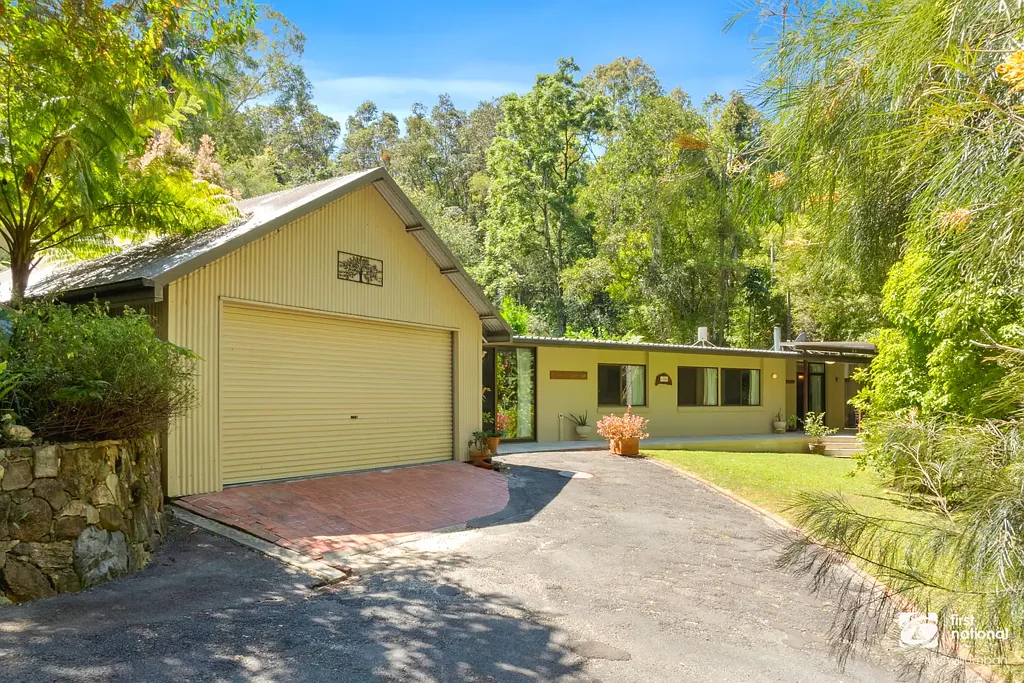 Chillingham 4chambre Elevated Residence with Rainforest Gardens &  Infrastructure