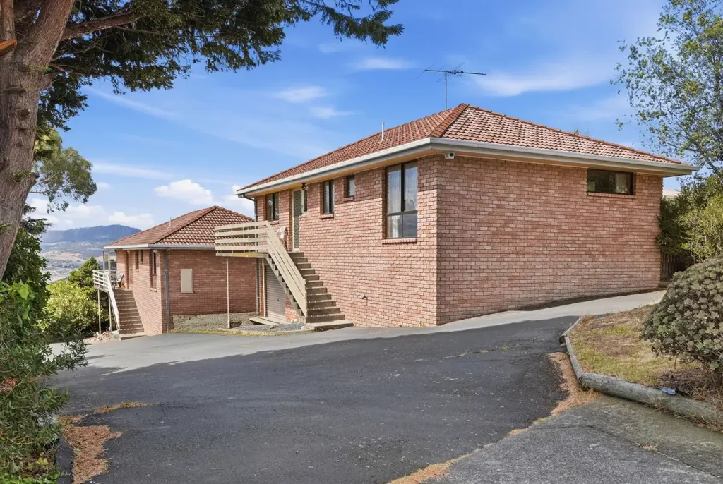 1/1 Ebden Street, Claremont, TAS 7011