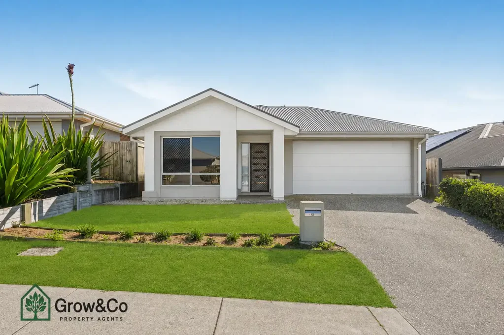 Bahrs Scrub 4Kwarto Vacant & Ready to Move In – Modern Family Living in Brookhaven Estate
