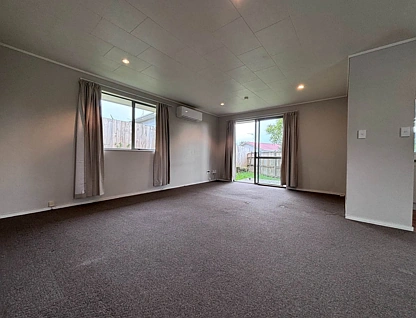 37 Holmes Drive South, Massey, Waitakere City, 3房, 1浴, 整租独立别墅