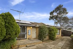 17 Marina Drive, Melton