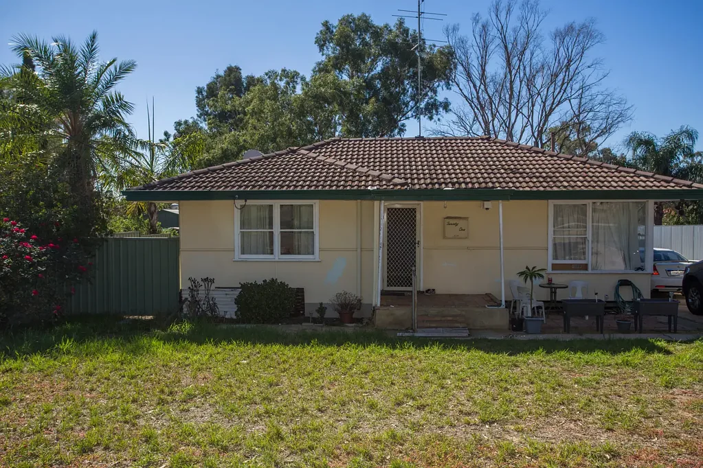 21 Fernie Street, Northam, WA 6401