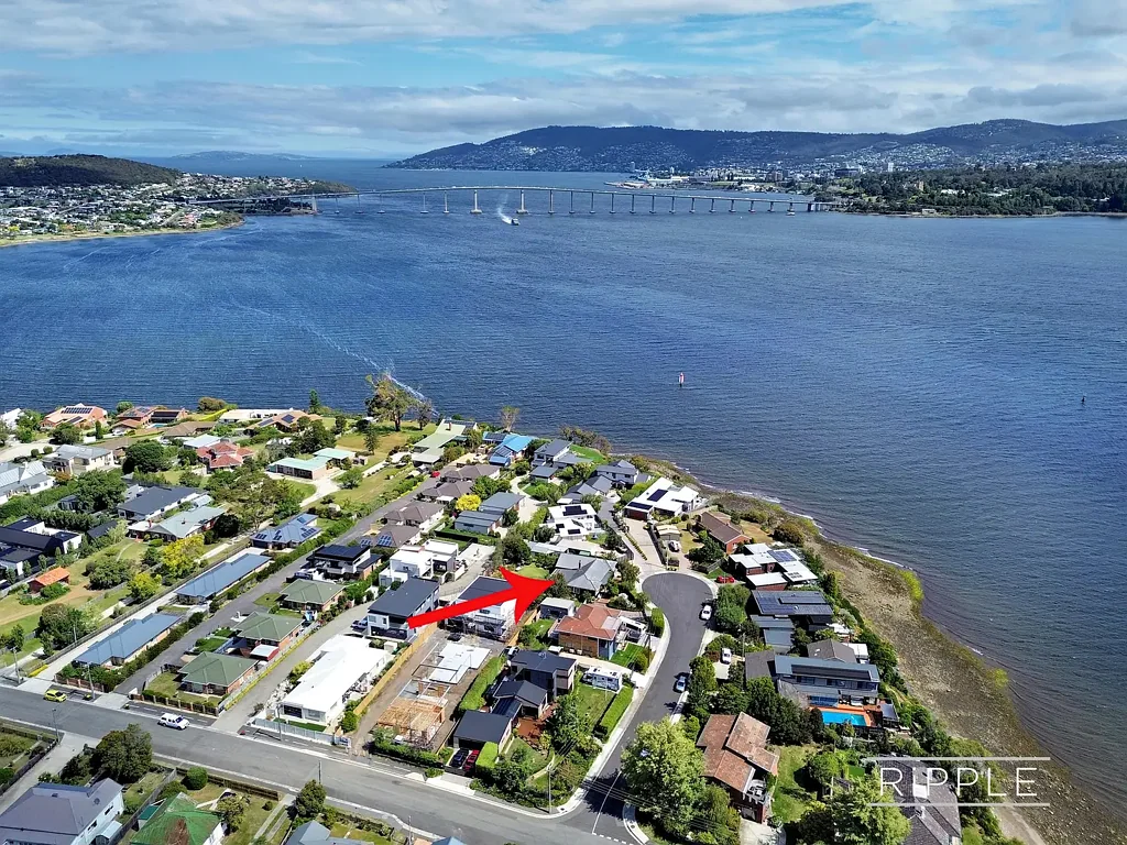 8 Lanrick Court, Lindisfarne, TAS 7015