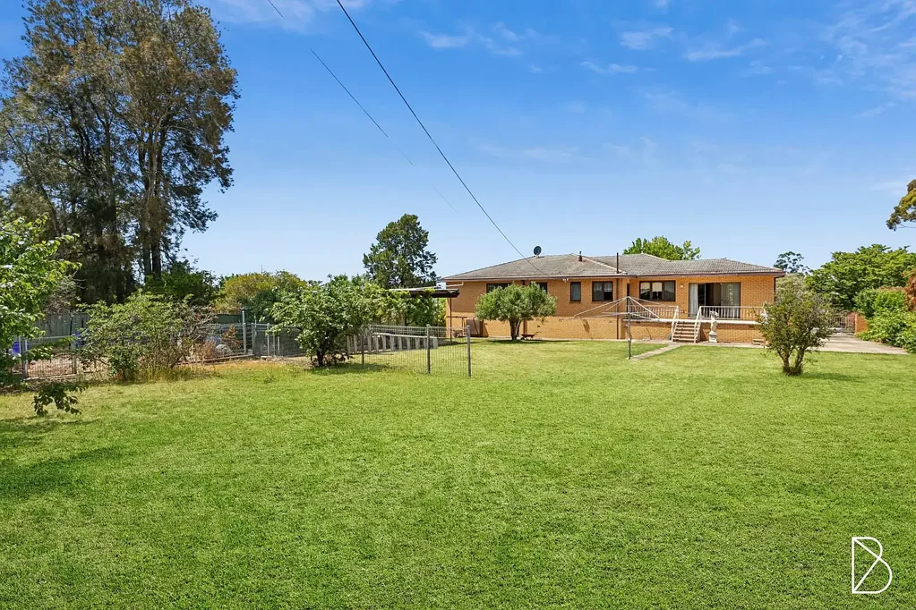 13 Mckeahnie Street, Weetangera, ACT 2614