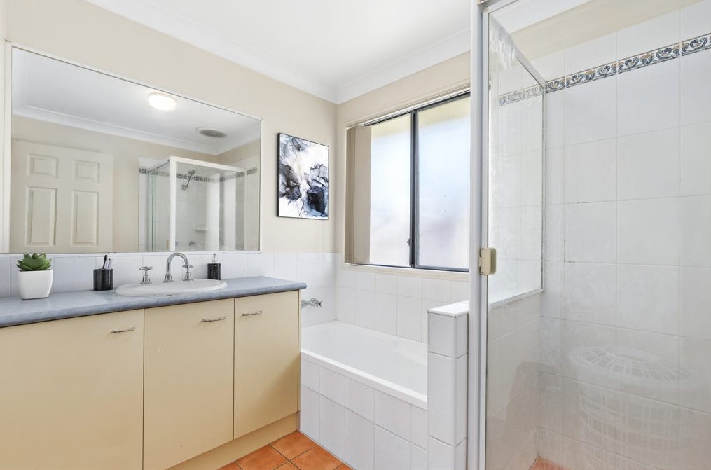 10 FRIEND ST, WAKERLEY QLD 4154, 0 habitaciones, 0 baños, House