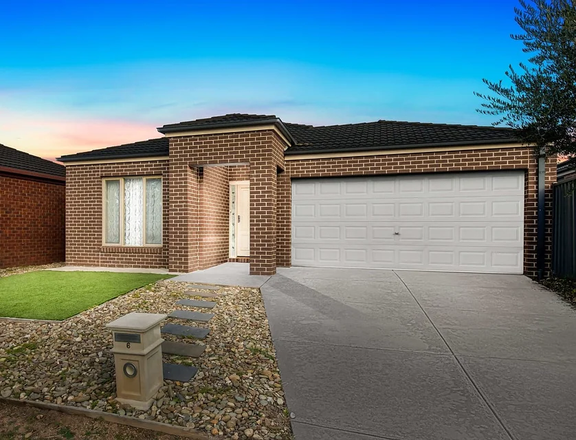 6 Stringybark Close, Manor Lakes, South West Melbourne, 3 Bedrooms, 2 Bathrooms, House