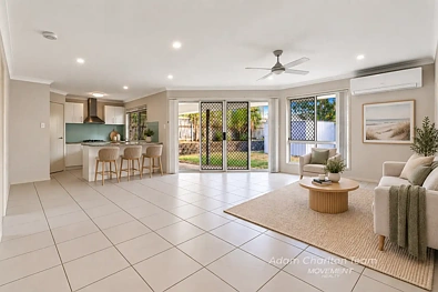 ਰਹਿਣ ਵਾਲਾ ਕਮਰਾ - 4 Cycad Drive, Upper Caboolture, QLD 4510