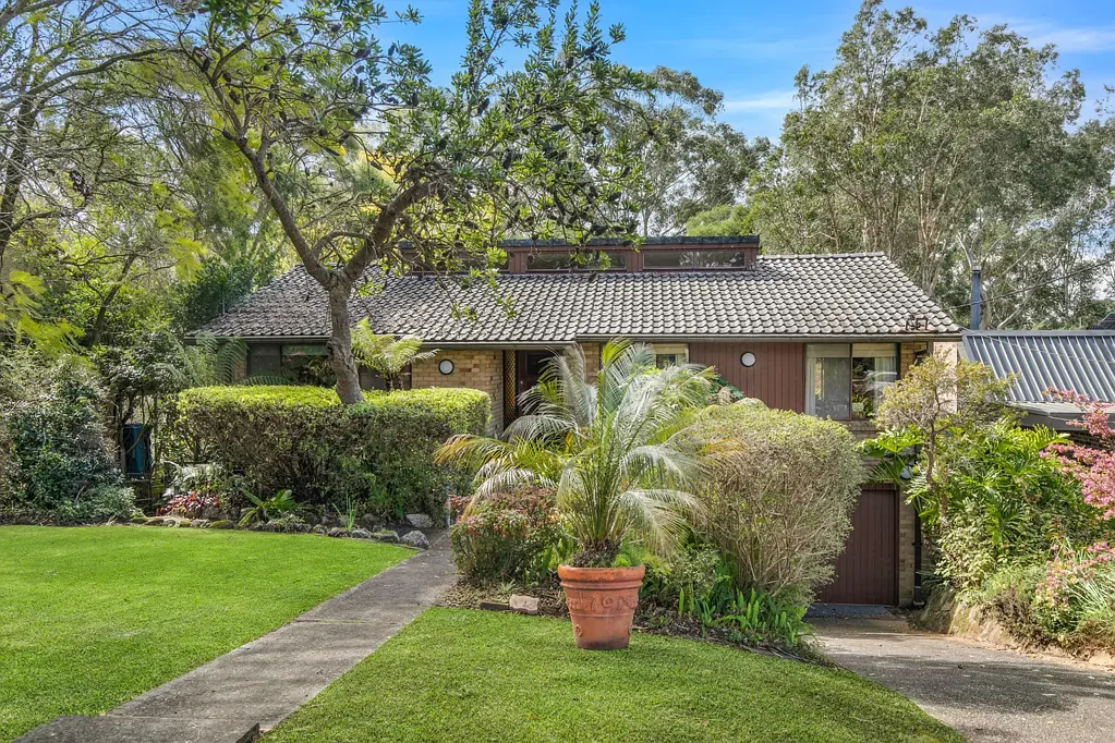 Pennant Hills 3Kwarto Prized Location: Multi-Generational Family Home with Tree Change Appeal