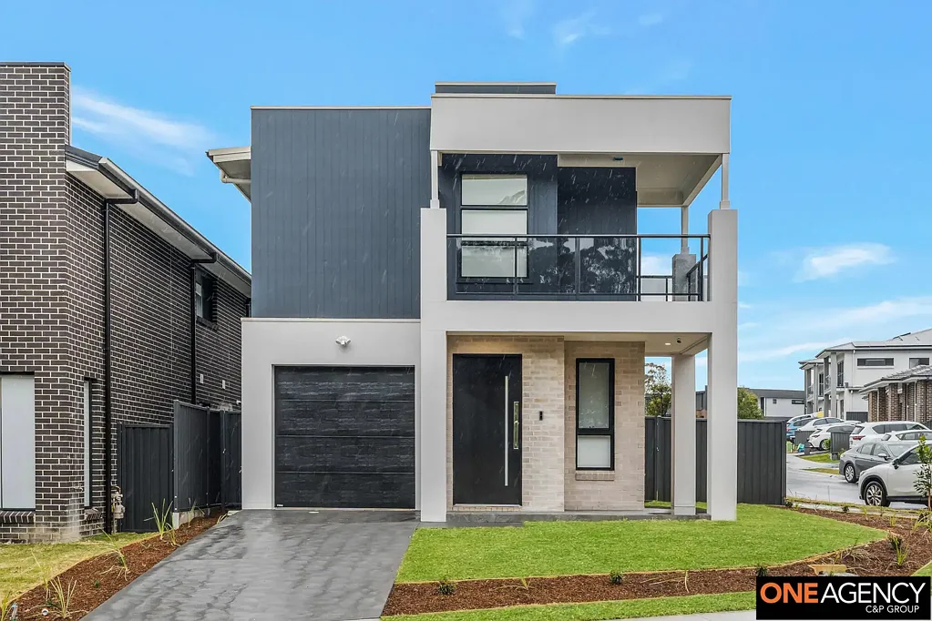 Recently Built Luxury Double Storey Home in Campbelltown