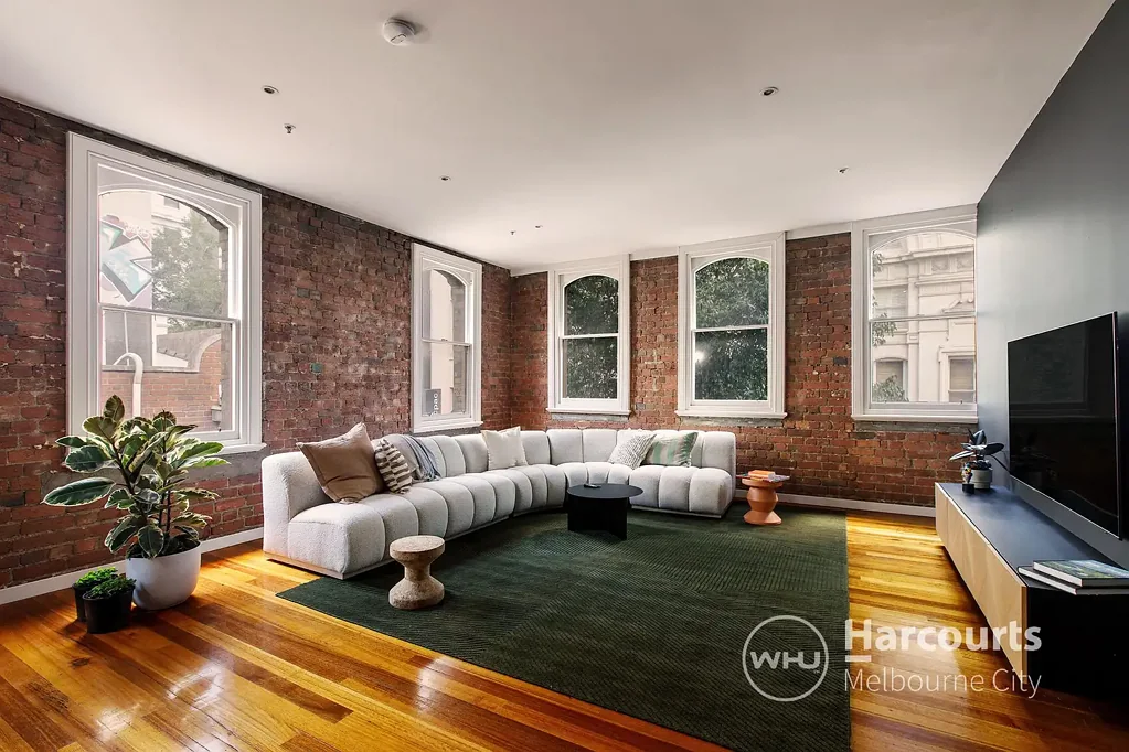 Penthouse Warehouse Apartment - Fully Furnished