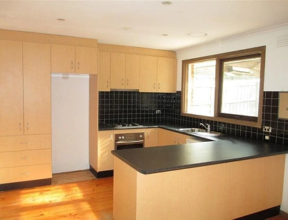 21 William Perry Close, Endeavour Hills, South East Melbourne, 3 Bedrooms, 1 Bathrooms, House