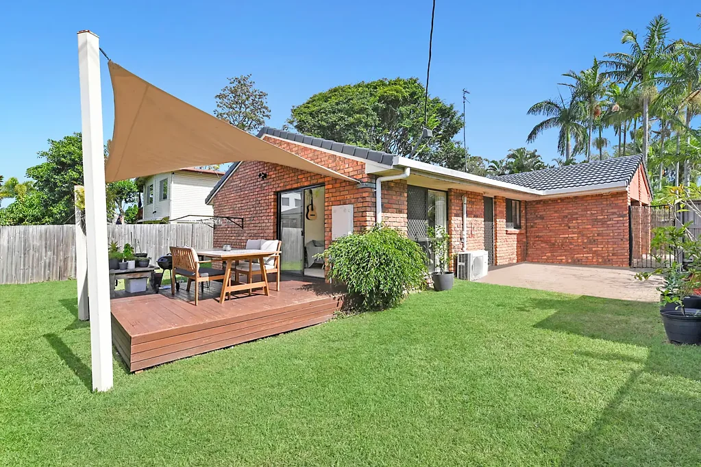 Labrador 4房  Rare Duplex Pair on One Title in Prime Broadwater Location!