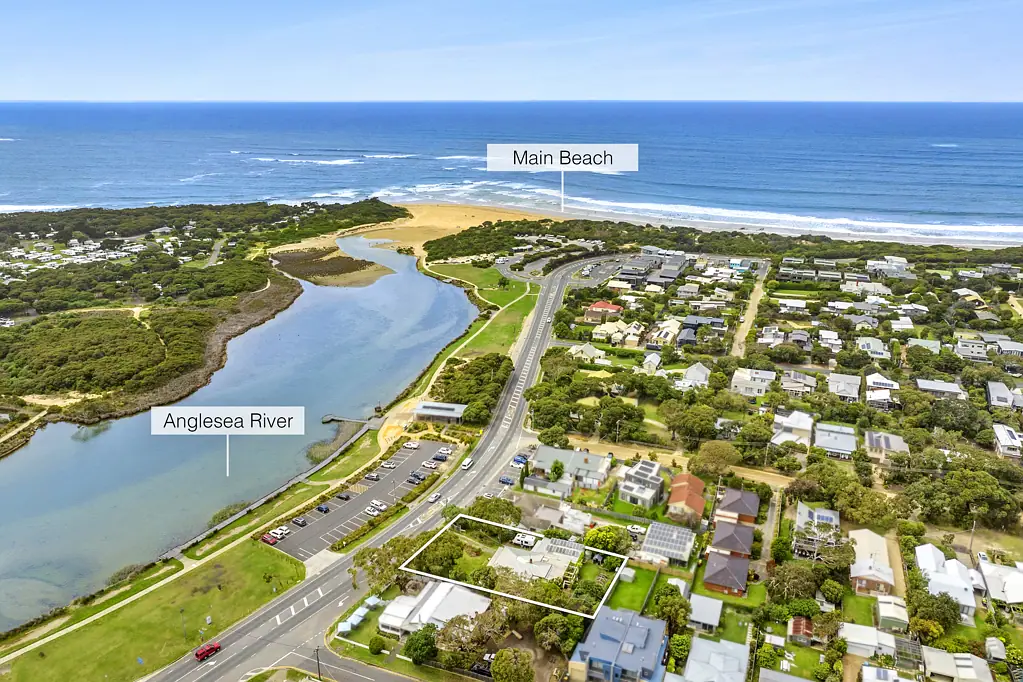 Anglesea 4غرفة نوم Rare Gem on the Great Ocean Road: Timeless Charm, Prime Location and Endless Potential Await!