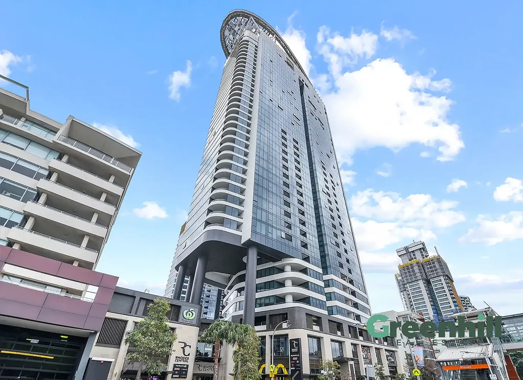 Luxury 2-Bedroom High-Rise Apartment with Stunning Views – Rhodes Central