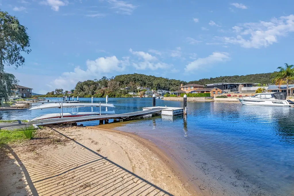 St Huberts Island 4कमरा Endless Possibilities Awaits – Waterfront with Jetty