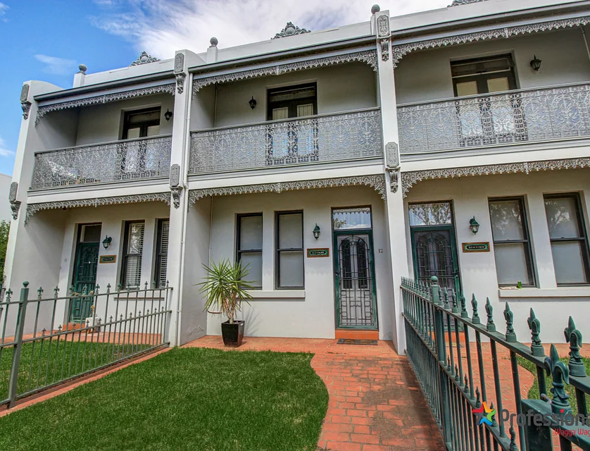 12/200 Fitzmaurice Street, Wagga Wagga, Riverina, 2 chambres, 1 salles de bain, Townhouse