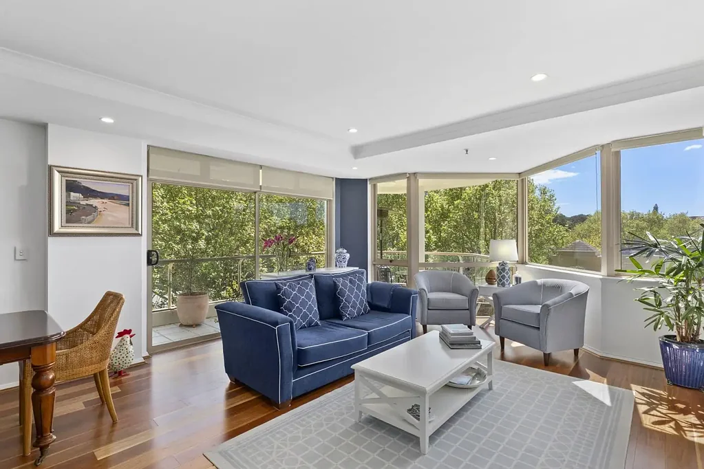 Crown Gardens – Sophisticated North-Facing Residence