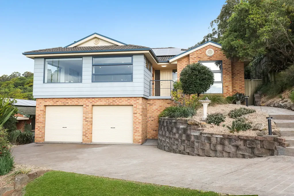 Koonawarra 4Kwarto Grand Family Living with Space for Everyone