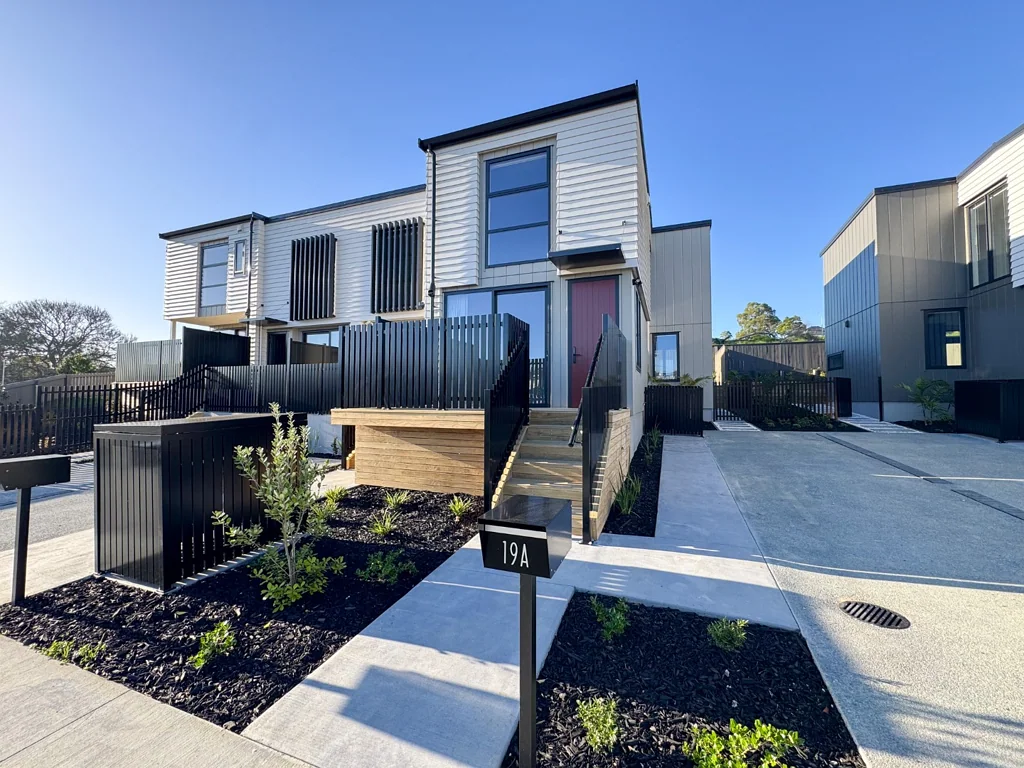 Three bedrooms in Mt Roskill with two allocated carparks!