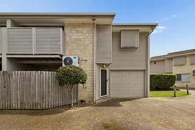 Kippa-Ring 3Kwarto LOW-MAINTENANCE LIVING IN A CONVENIENT KIPPA-RING LOCATION