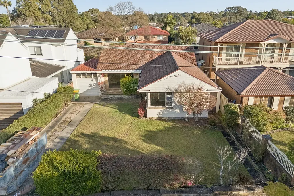 Strathfield 3 Slaapkamer Grand Proportions, Premium Address: A Rare Strathfield Opportunity
