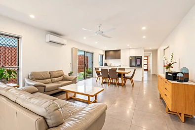 Silid Pahingahan - 32 Mapleton Crescent, Capalaba, QLD 4157