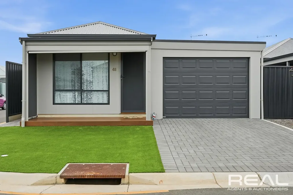 48/60A Strathaird Boulevard, Smithfield, SA 5114