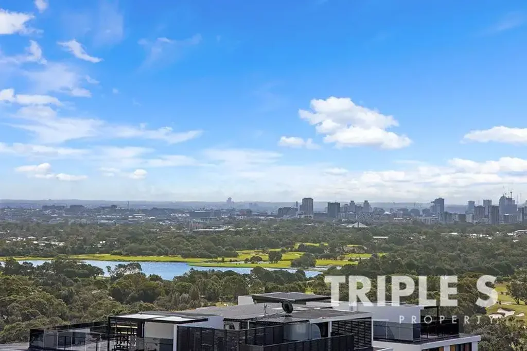 Eastgardens 4 Bedroom STUNNING TOP LEVEL PENTHOUSE WITH OPEN VIEW