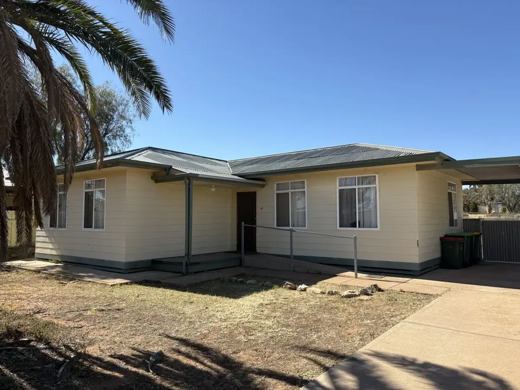 37 Fullerton Cresent Port Augusta SA 5700