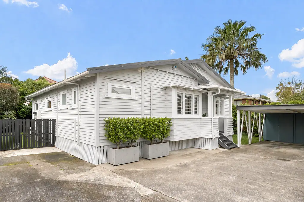Mount Roskill 3房  Private, Sunny & Perfectly Positioned