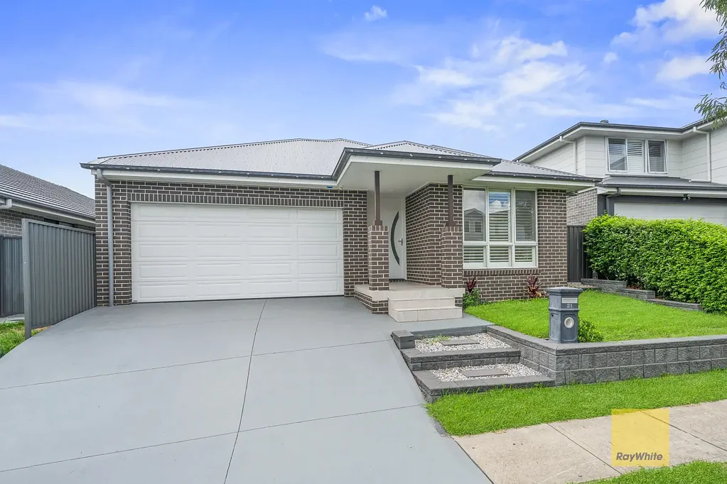 21 Mulvihill Crescent, Denham Court, NSW 2565