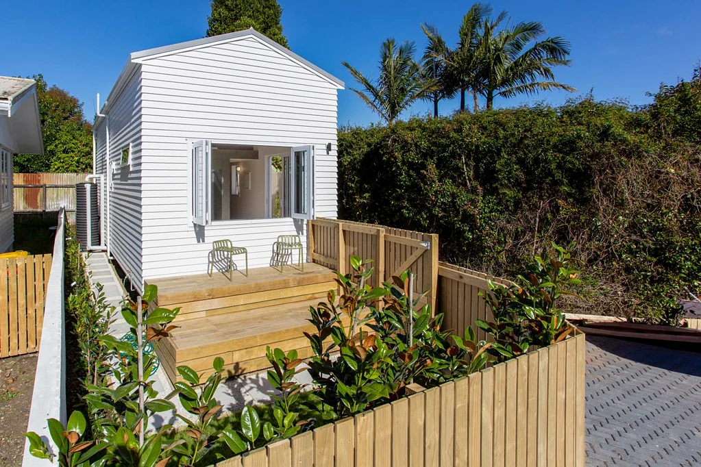 Te Atatu Peninsula 1ਬੈੱਡਰੂਮ Live Large, Go Tiny