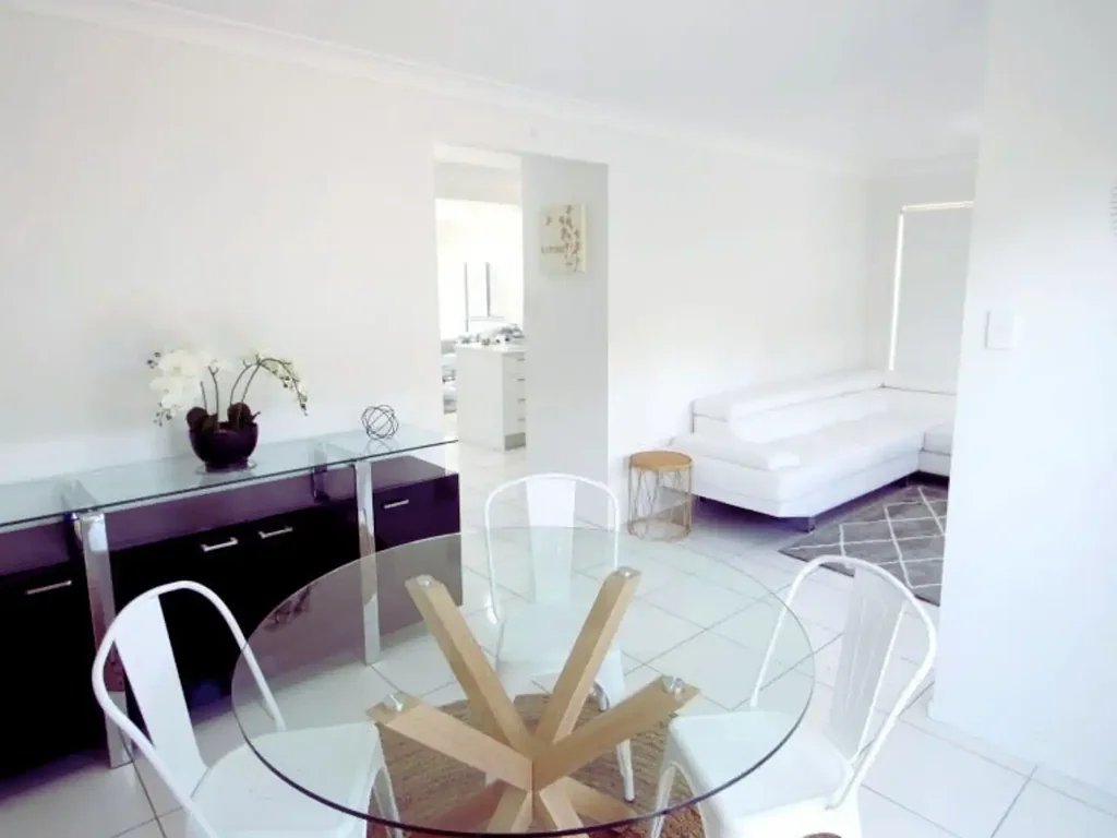 Pacific Pines 3ਬੈੱਡਰੂਮ Modern Townhouse with 3 Living Areas – Offers Over $795K