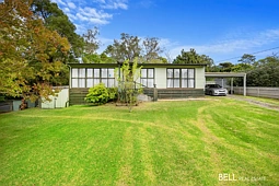 11 Scenic Drive, Launching Place