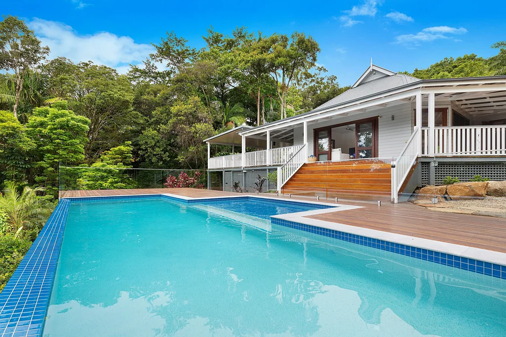 Luxury five bedroom home