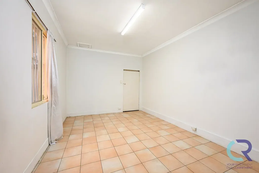 GROUND FLOOR STUDIO