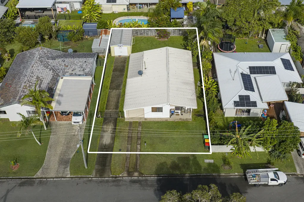 Currimundi 3Zimmer Endless Potential in a Premium Beachside Currimundi Pocket