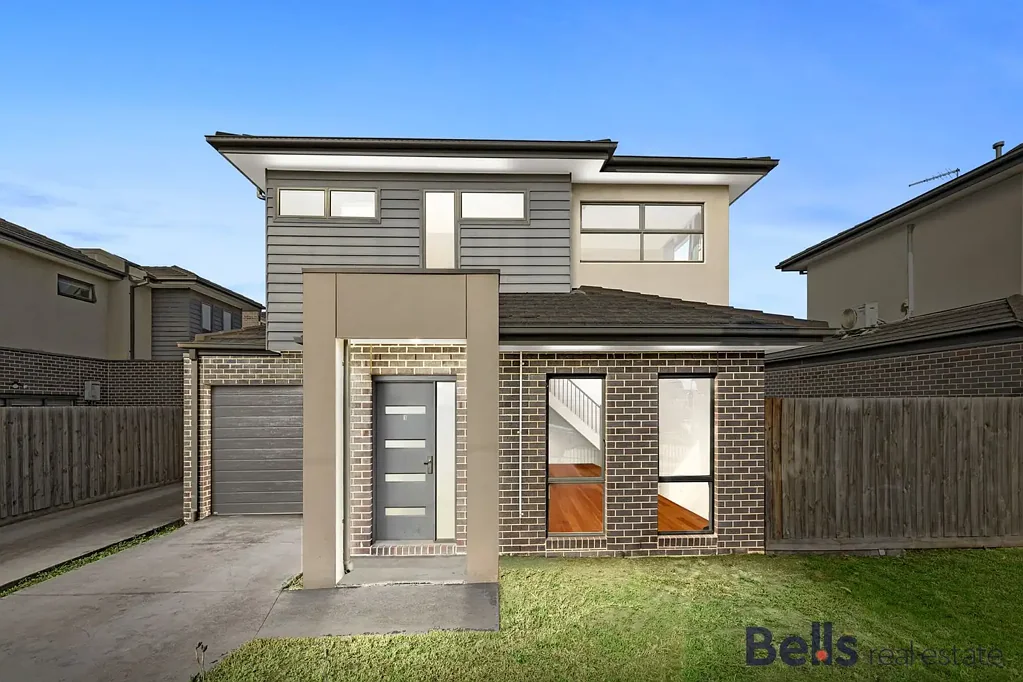 Sunshine West 3غرفة نوم Stylish Street-Front Living in Prime Location