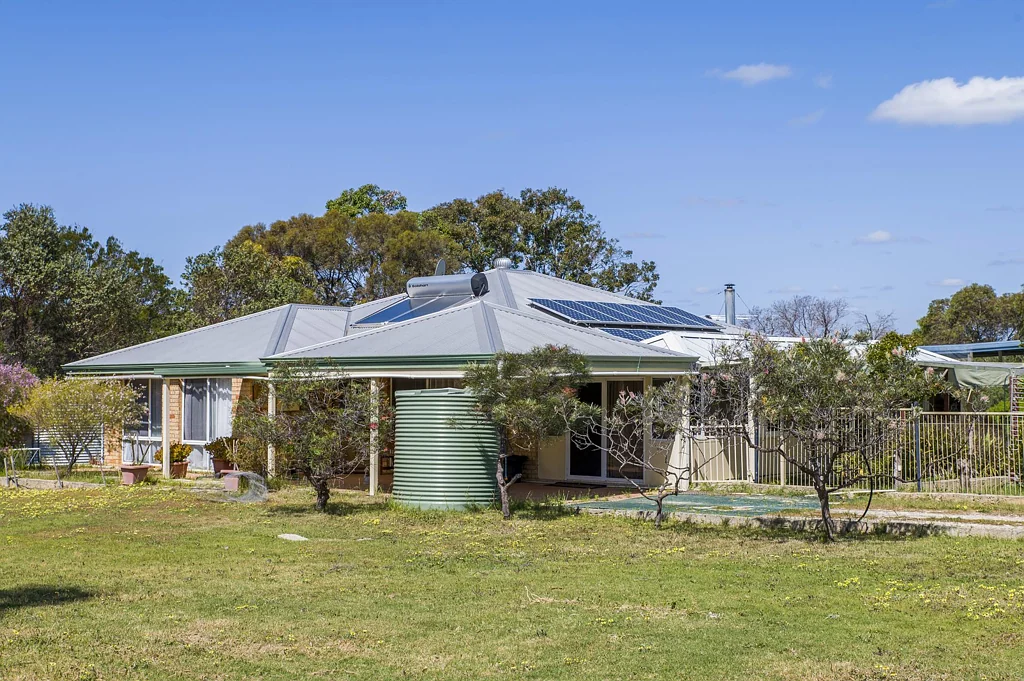 90 Sandalwood Road, Gabbadah, WA 6041