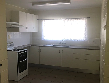 16 Bindon Street, Flying Fish Point, Cairns, 4 chambres, 2 salles de bain, Apartment