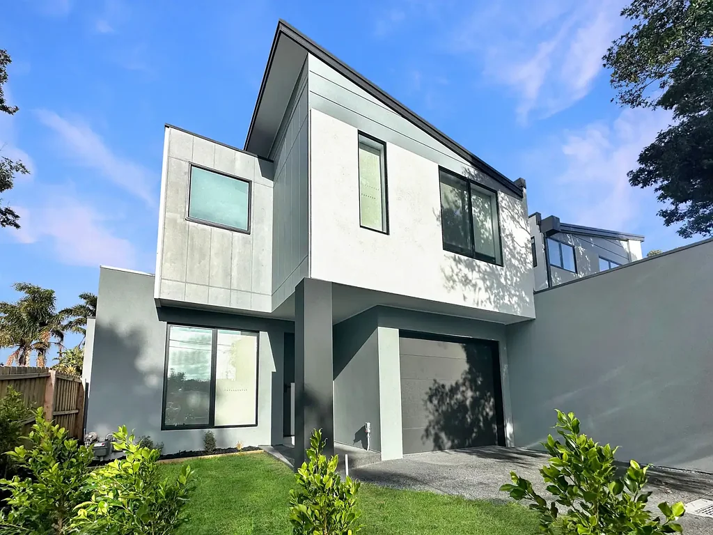 Stylist Abode - only 600 meters to Seaford's' pristine beaches