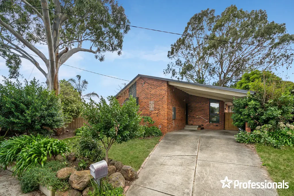 SPACIOUS CHARM WITH CONVENIENCE