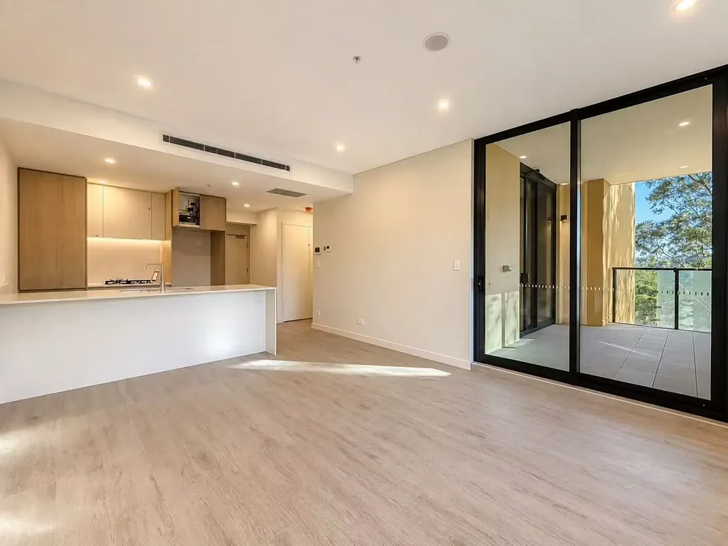 Brand New One Bedroom Apartment with Study