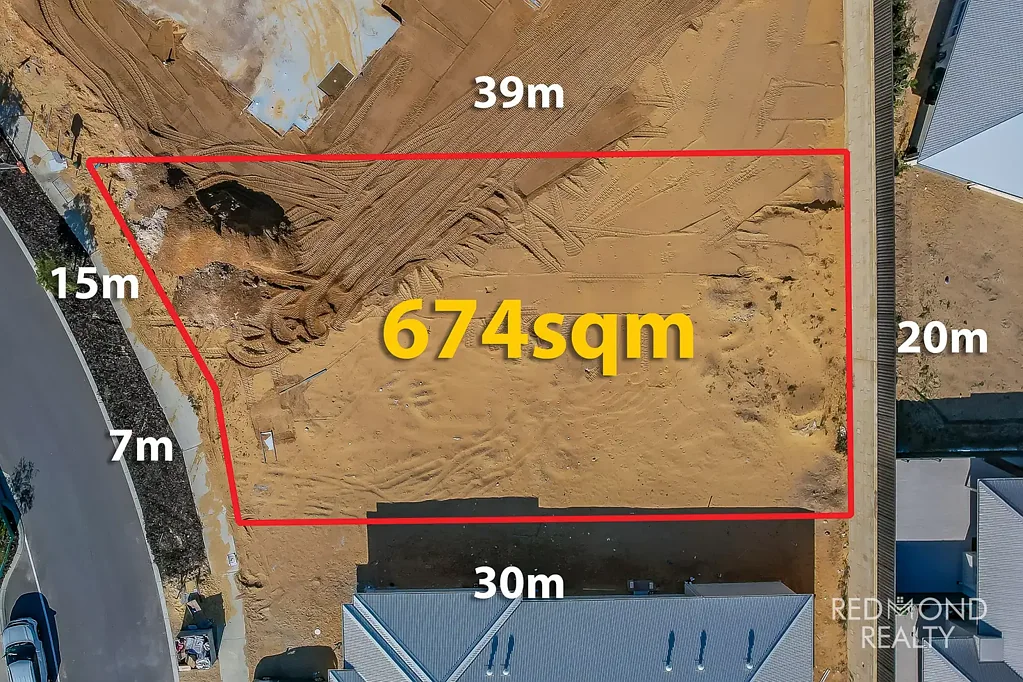 Eglinton  PREMIUM BLOCK ON 674M2 OPPOSITE TARRAK PARK