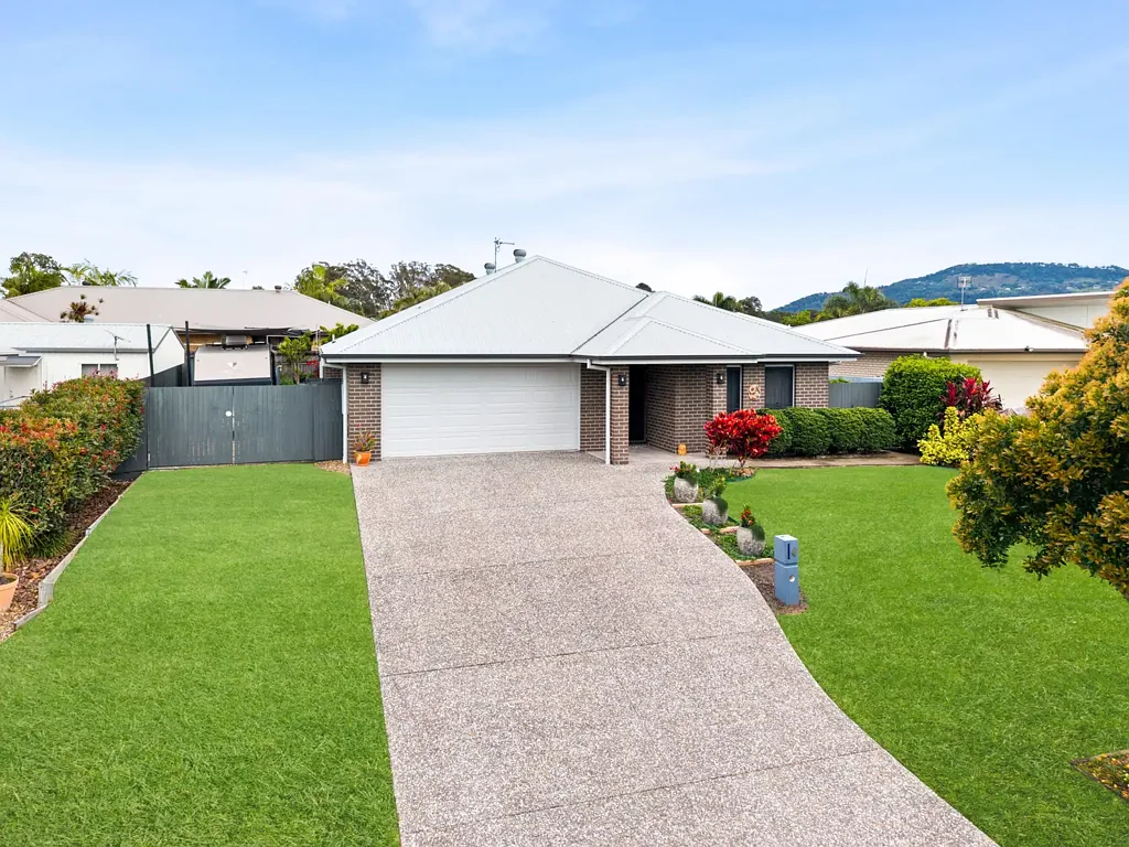 Beerwah 4房  Immaculate Family Living with Exceptional Side Access!